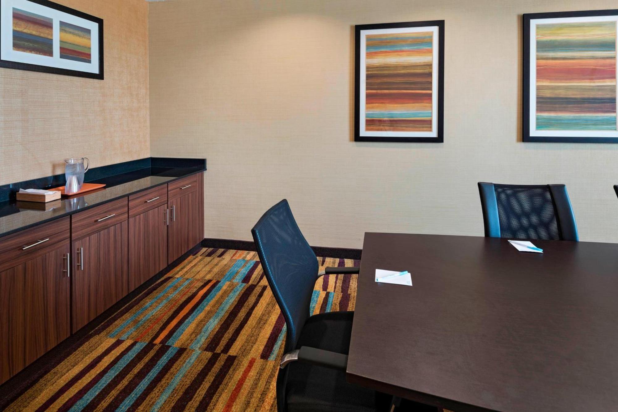 Fairfield & By Marriott 3*