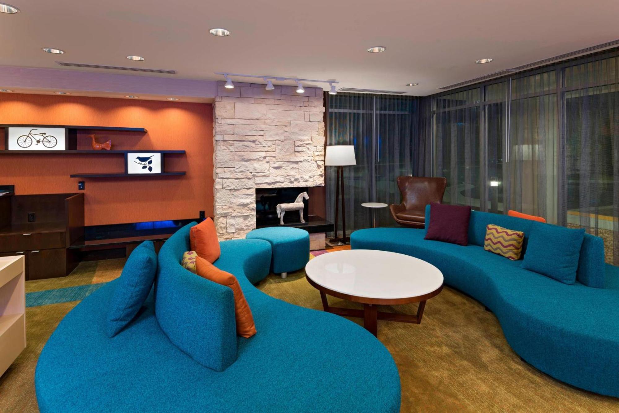Fairfield & By Marriott Hotel 3*